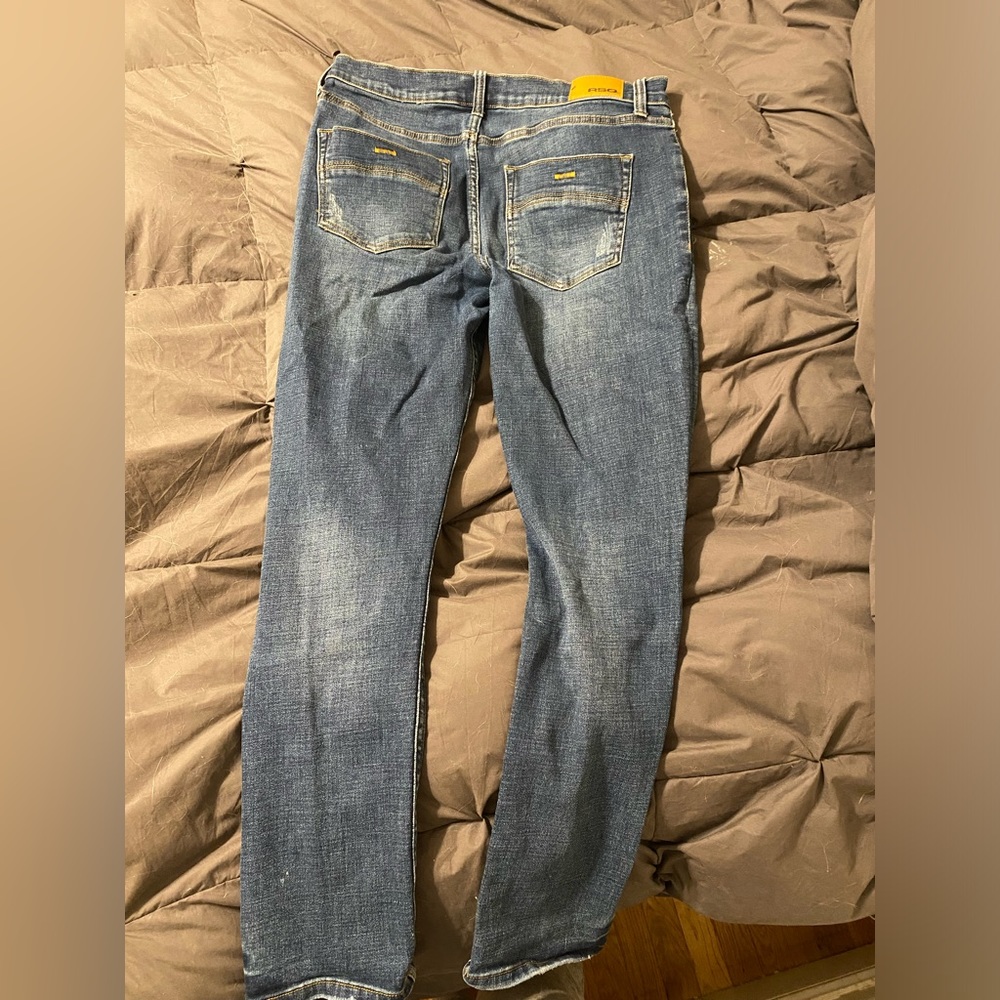 Men’s Ripped Jean - Picture 2 of 3